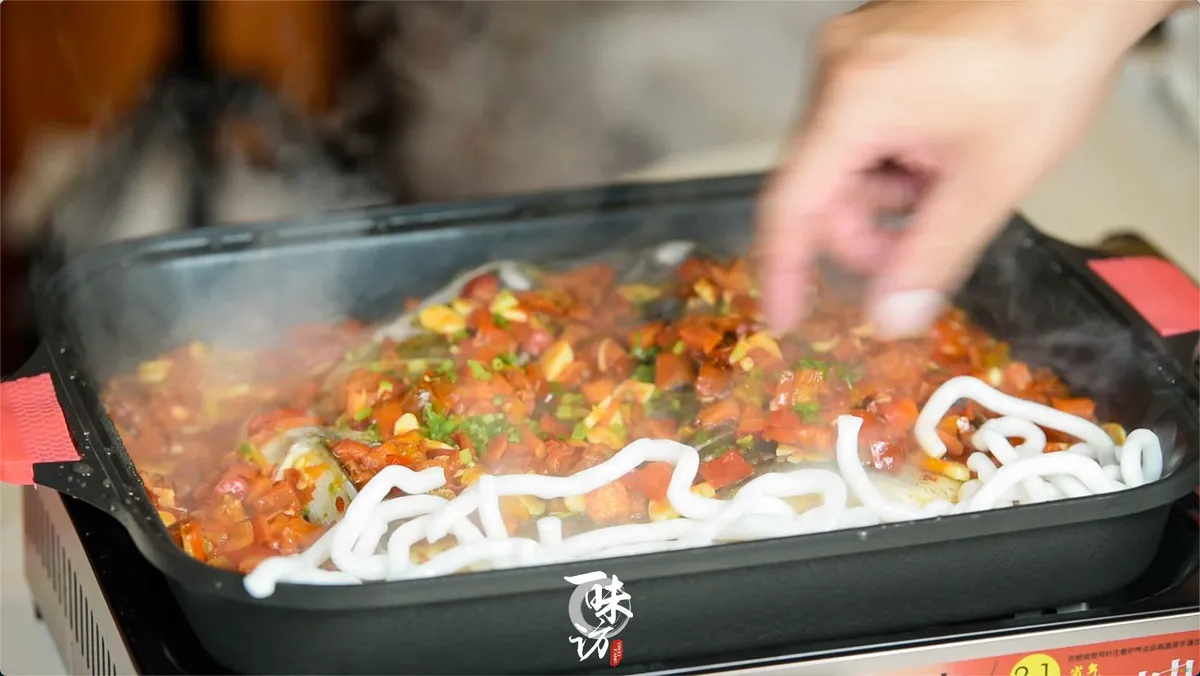 剁椒鱼头的家常做法_鱼头剁椒能做什么菜_家常鱼头做法剁椒怎么做