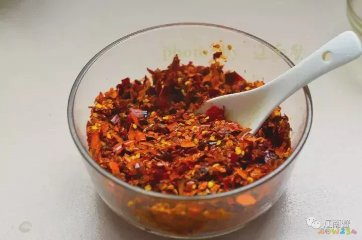 辣椒炒茄子的家常做法_酱腌辣椒的做法大全家常做法_辣椒油的家常做法