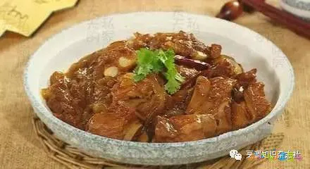 东北鸡肉炖粉条的做法_土豆鸡肉炖粉条的做法_鸡肉炖粉条家常做法