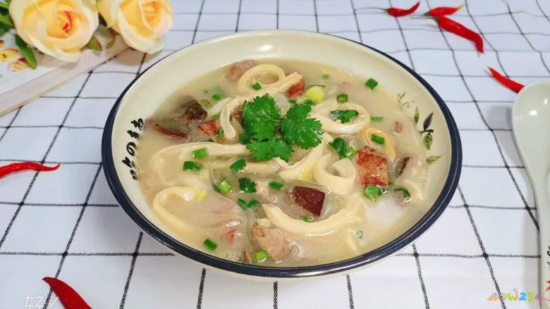 做羊杂汤做法_羊杂汤的家常做法_羊杂汤视频教程