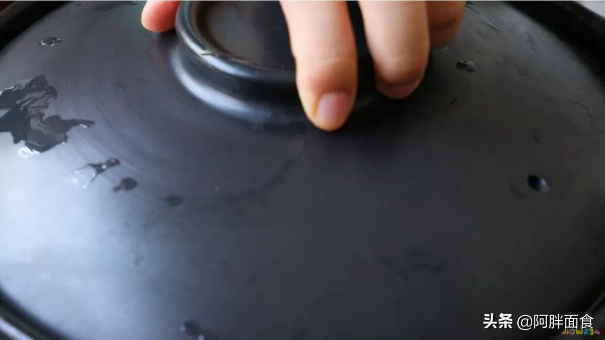 炖鲤鱼家常做法最好吃_家常炖鲤鱼的做法_炖鲤鱼家常做法怎么做