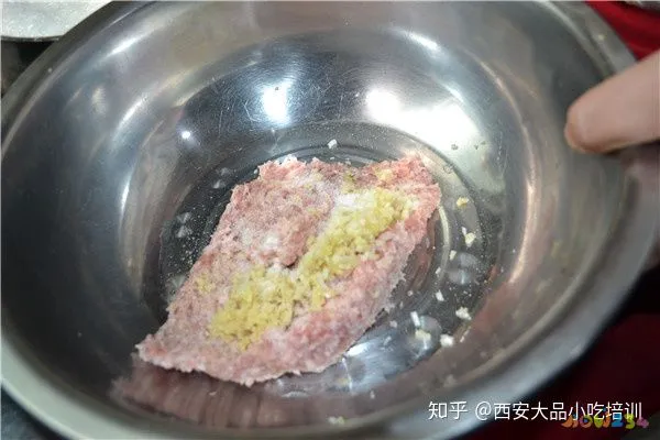 醋溜丸子的家常做法_醋溜土豆丝的家常做法_家常醋溜白菜的做法