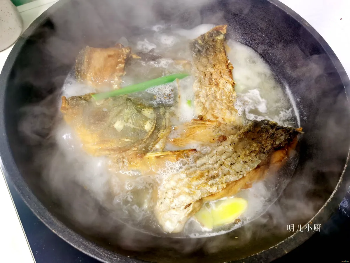 炖鸡腿的家常做法_黄豆酱炖鸡的做法大全家常_家常炖鸡