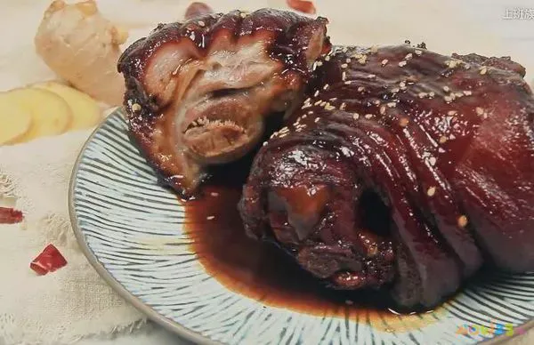 最简单的肘子做法大全_肘子的家常做法简单好吃_肘子的家常做法