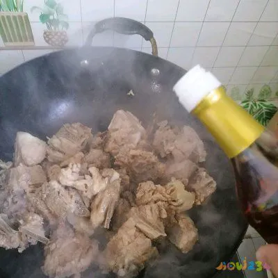 排骨汤的做法（一学就简单上手的清炖排骨汤）