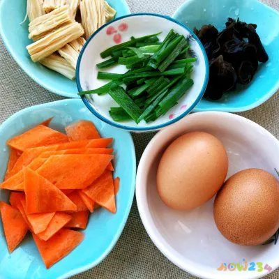 家常东北菜谱菜做法大全_东北菜谱家常菜做法_好吃又简单的东北家常菜做法