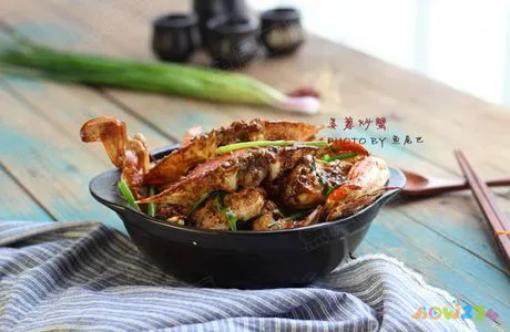 姜葱炒蟹的家常做法步骤