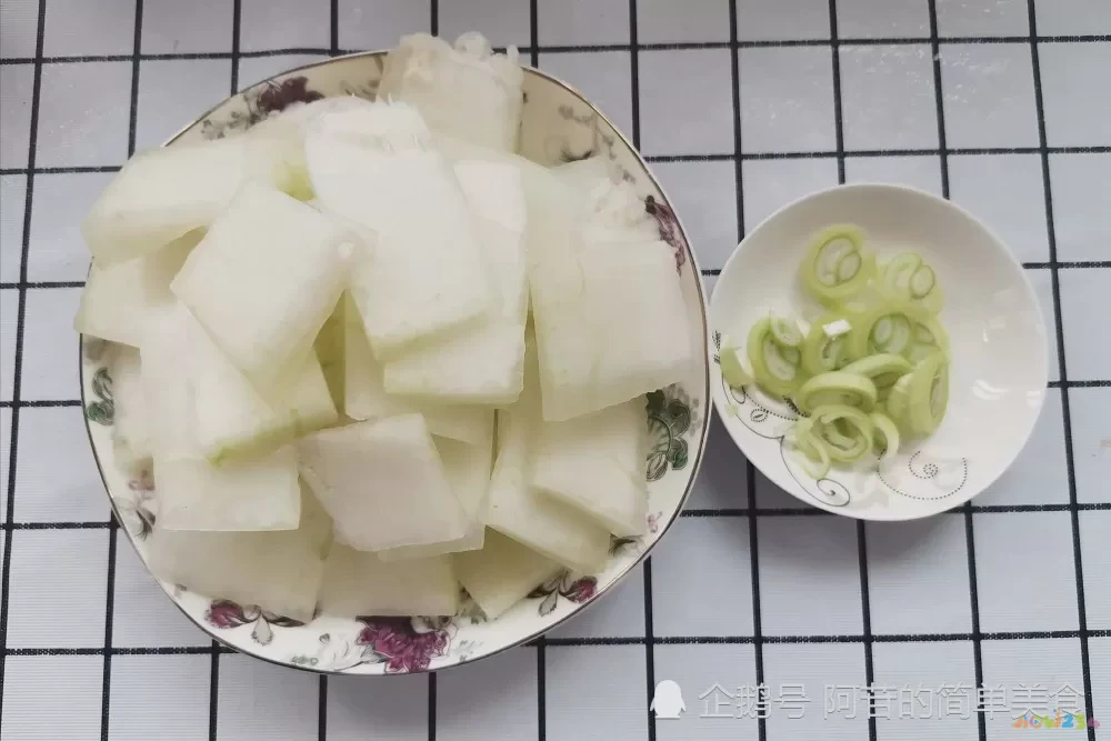 红烧冬瓜的家常做法_鲜扇贝丁汤的家常做法_冬瓜虾仁汤的家常做法