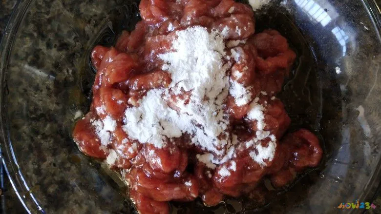 糖醋菠萝里脊做法_糖醋里脊的家常做法_焦熘里脊的家常做法