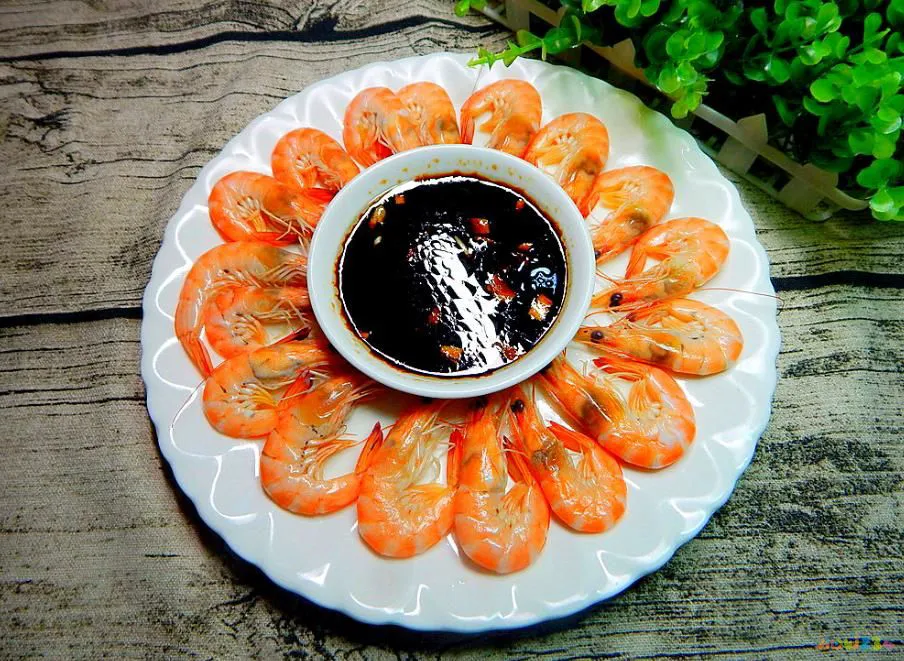 家常红烧大虾做法窍门_红烧大虾的家常做法_家常红烧大虾做法视频