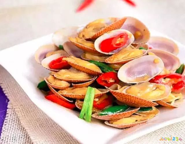 黄辣丁鱼的家常做法_辣炒土豆丝的家常做法_辣炒海丁的家常做法