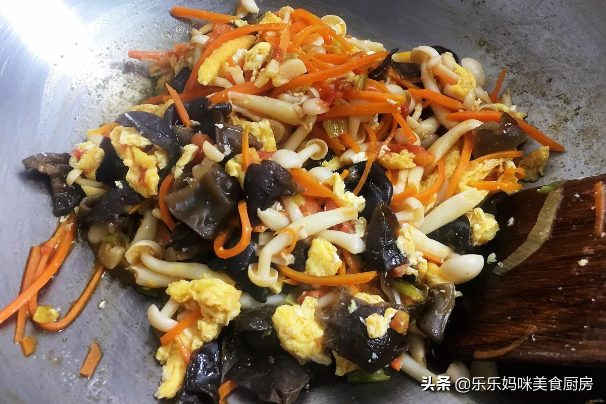 白雪菇的家常做法_肉炒菇的家常做法_凉拌菇的做法大全家常