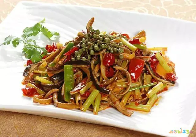 年糕烧板鸭的做法大全窍门_年糕烧鸭制作方法_板鸭烧年糕家常做法