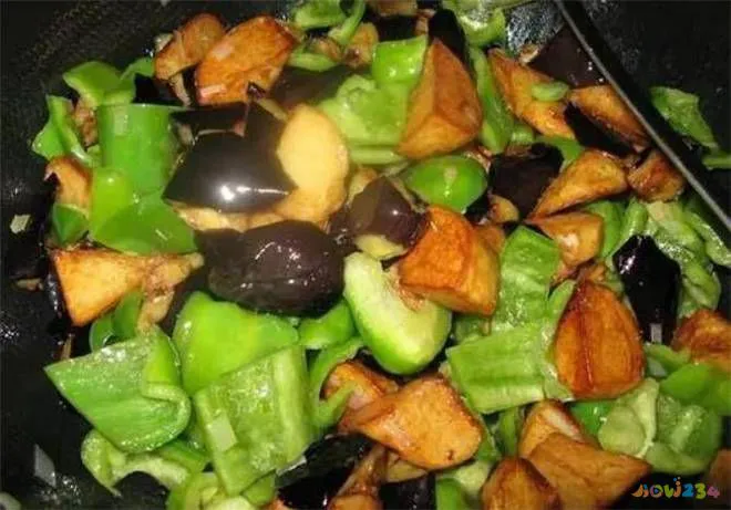 正宗地三鲜做法视频_三鲜地怎么做好吃_家常地三鲜