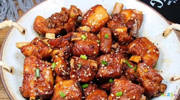 排骨炖什么菜好吃(6种家常排骨的做法及配料大全)