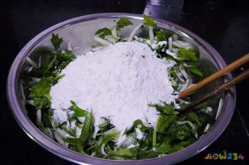 芹菜叶的做法大全家常_芹菜炒肉家常做法大全_素炒芹菜的家常做法