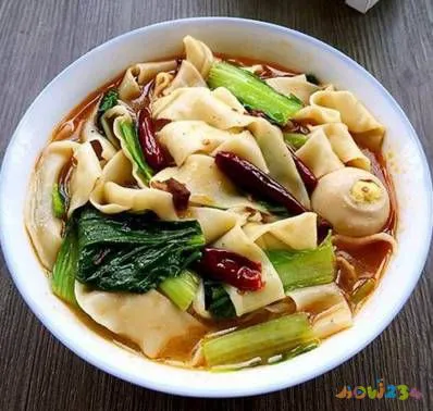 白菜焖饼的家常做法_白菜家常做法焖饼视频_白菜焖饼图片