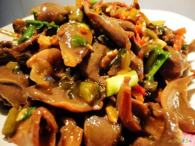 15种肉类小炒家常菜谱，无肉不欢的人肯定收藏了！