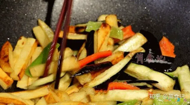 肉末酱爆茄子的做法_酱爆茄子的家常做法_酱爆茄子的做法