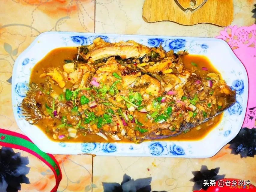 三道鳞鱼的家常做法_炖三道鳞的家常做法图_鳞炸鲫鱼做法大全家常
