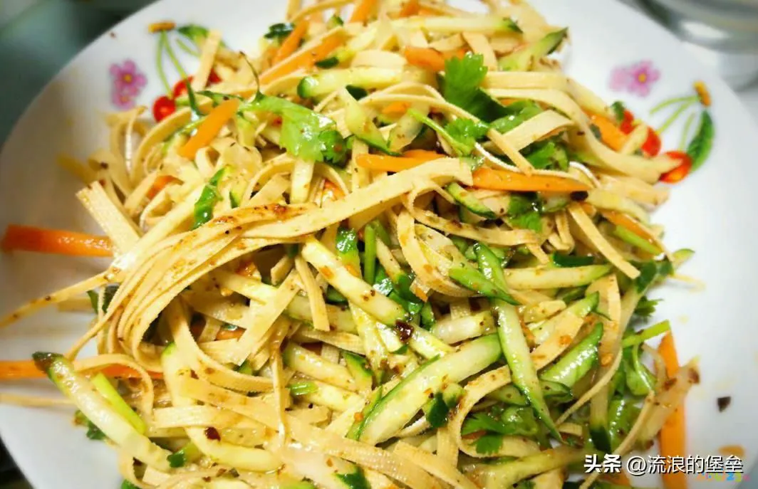 炖三道鳞的家常做法图_三道鳞鱼的家常做法_家常三道鳞的做法大全