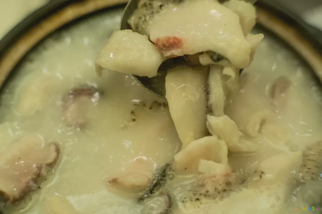 家常炖鸡_炖鸡腿的家常做法_黄豆酱炖鸡的做法大全家常