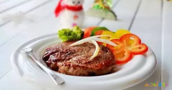 煎牛排家常做法视频_煎牛排的家常做法_在家怎么煎牛排家常做法