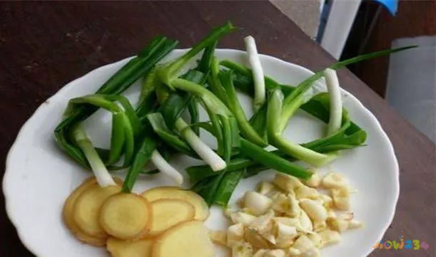 焖鱼家常做法大全家常_熘鱼段的做法大全家常_鱼的做法大全家常