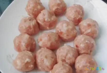 怎样炸丸_炸丸子的家常做法_炸丸孑做法视频