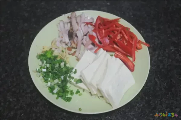 家常菜成本_一亩鱼菜共生成本_老虎菜的家常做法