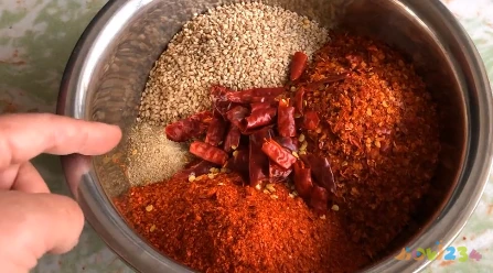 辣椒的油的做法_辣椒油的家常做法_学做油辣椒