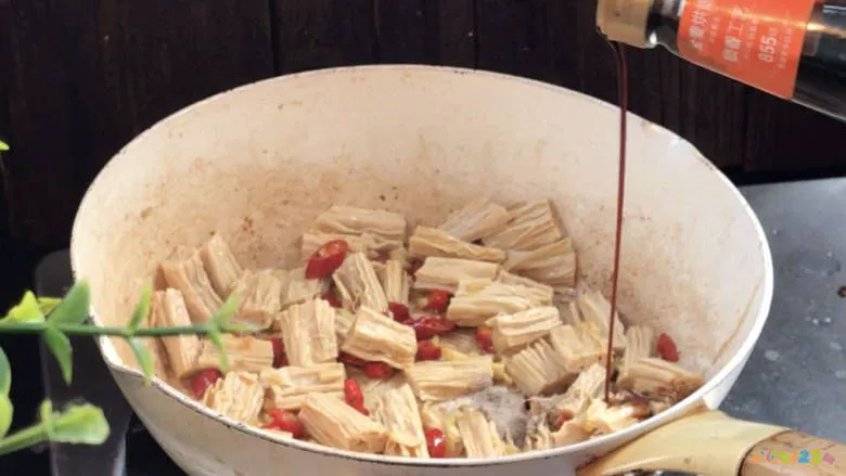 麻辣豆腐的家常做法_西红柿豆腐鲫鱼汤做法大全家常做法大全_麻豆腐的家常做法