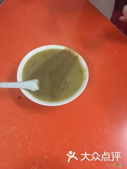 白菜焖饼图片_白菜家常做法焖饼视频_白菜焖饼的家常做法