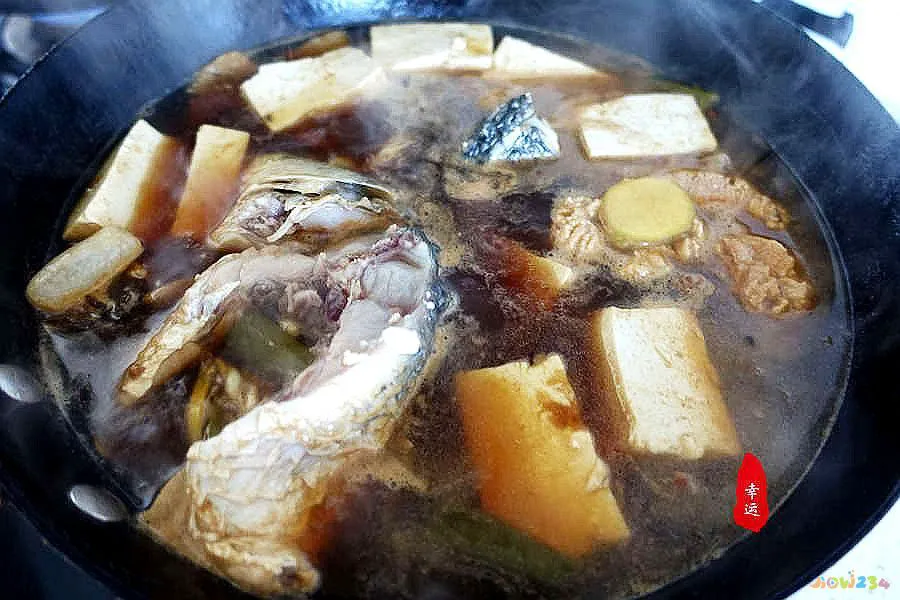 炖鲤鱼家常做法怎么做_炖鲤鱼家常做法最好吃_家常炖鲤鱼的做法