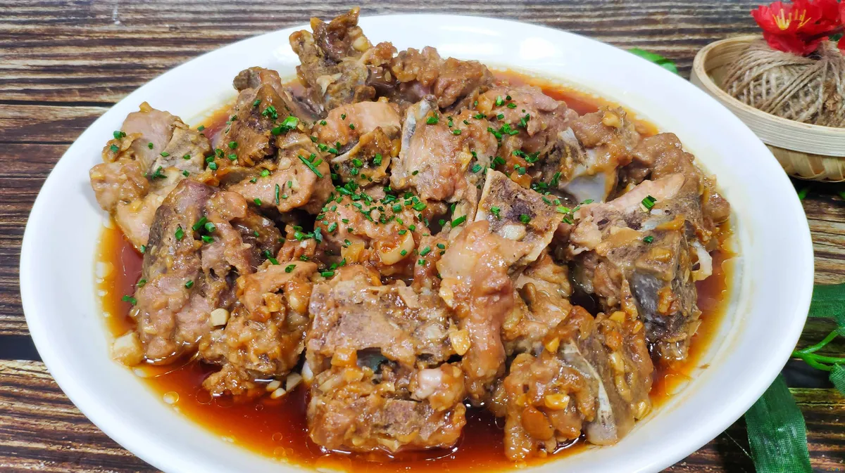 剁椒鱼头的家常做法_鱼头剁椒的做法_鱼头剁椒怎么做好吃