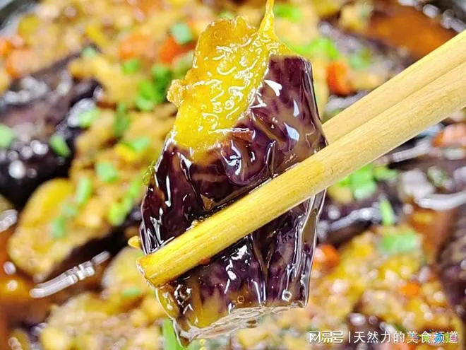 茄子炒肉末的家常做法_蒜香味纸包鱼正宗做法_茄子煲的正宗做法