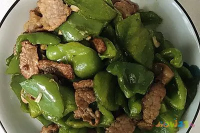 辣椒炒肉丝的家常做法_湿热可以吃一点辣椒的菜_没有辣椒的家常菜