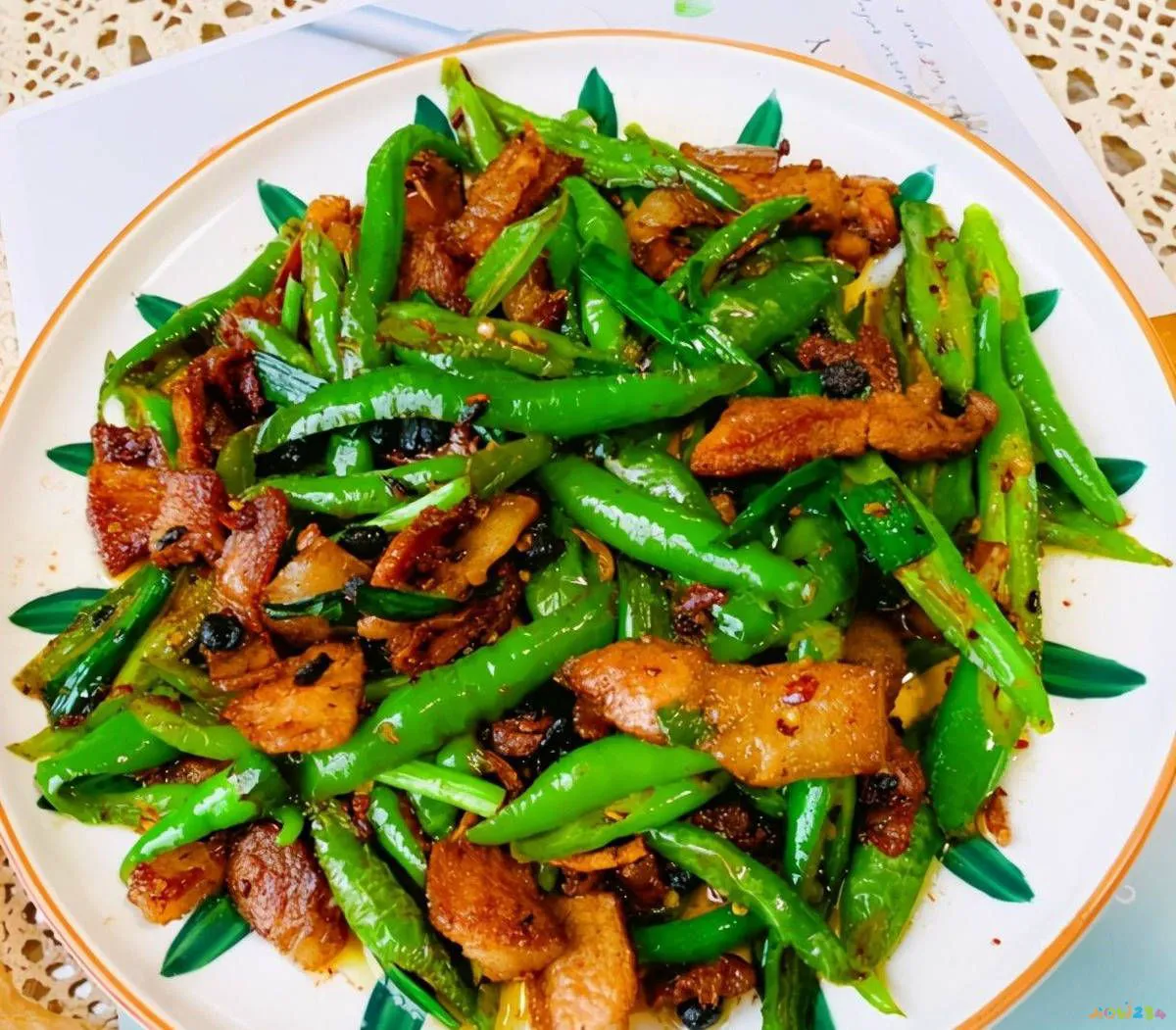 茄子肉丝的家常做法_茄子家常肉丝做法窍门_茄子家常肉丝做法大全