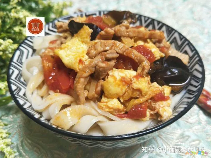 蕃茄草鱼火锅的做法_蕃茄蒸饭的家常做法_蕃茄牛尾汤的做法