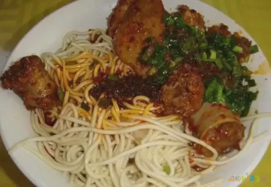 哨子面的家常做法_面的哨子怎么做简单又好吃_如何做面哨子