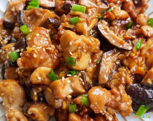 怎样做香菇炖鸡窍门_家常香菇炖鸡的做法大全_香菇炖鸡家常做法