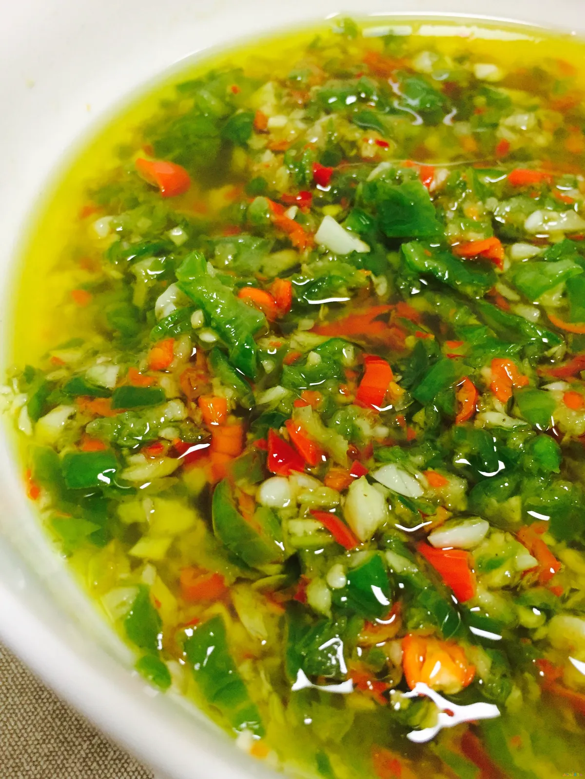 青椒炒鱿鱼的家常做法_蟹的做法家常爽口萝卜的做法_青椒胡萝卜家常做法