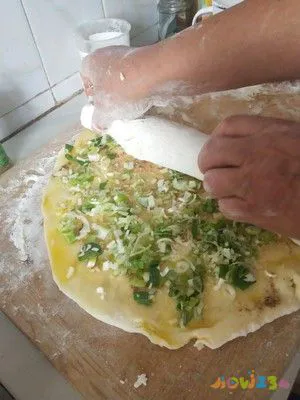 家常早餐鸡蛋饼_蒜苔鸡蛋炒饼家常做法_葱花鸡蛋早餐饼