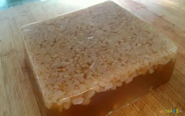 做皮冻怎么做好吃_皮冻的家常做法_家做皮冻做法