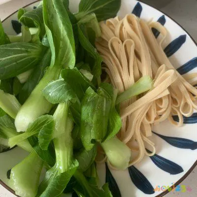 家常水煮肉片的做法及步骤_家常水煮肉片图片_家常水煮肉片