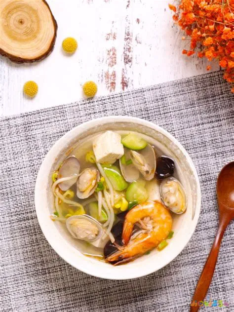 家常鲫鱼_鲫鱼家常做法？_麻辣鲫鱼的家常做法