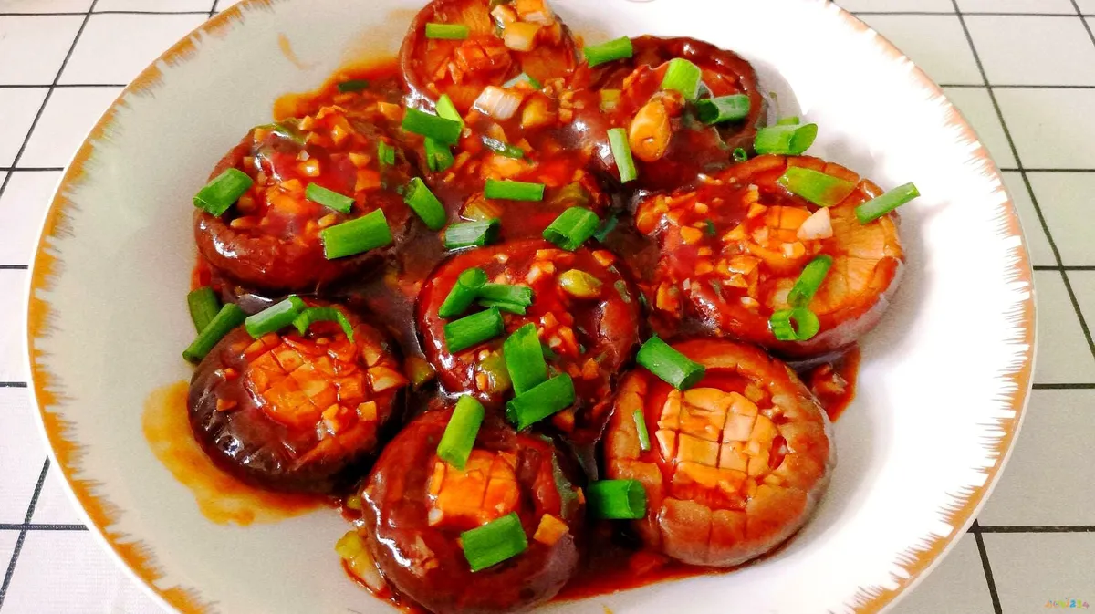 香菇炖鸡家常做法_家常香菇炖鸡的做法大全_怎样做香菇炖鸡窍门