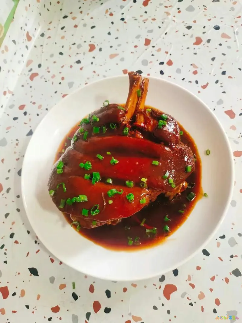 最简单的肘子做法大全_家常肘子的做法最正宗的做法_肘子的家常做法