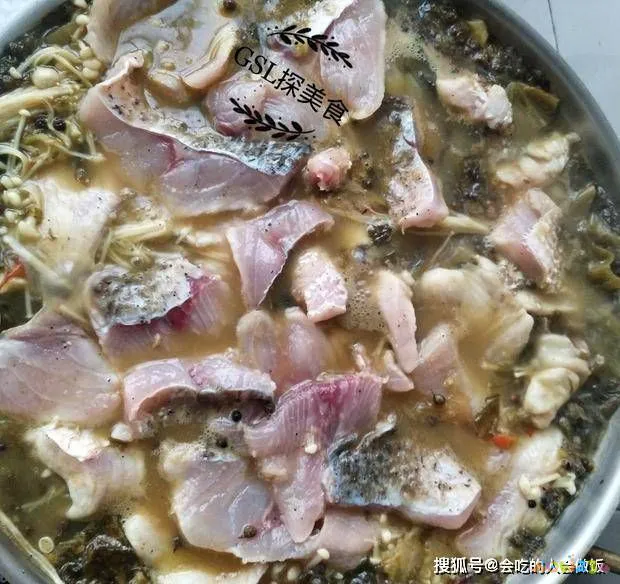 酸菜鱼汤的家常做法_酸菜豆腐鱼汤的做法_酸菜乌鱼汤的做法大全