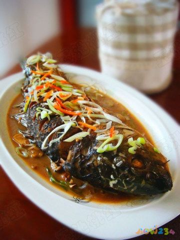 家常红烧鲤鱼做法